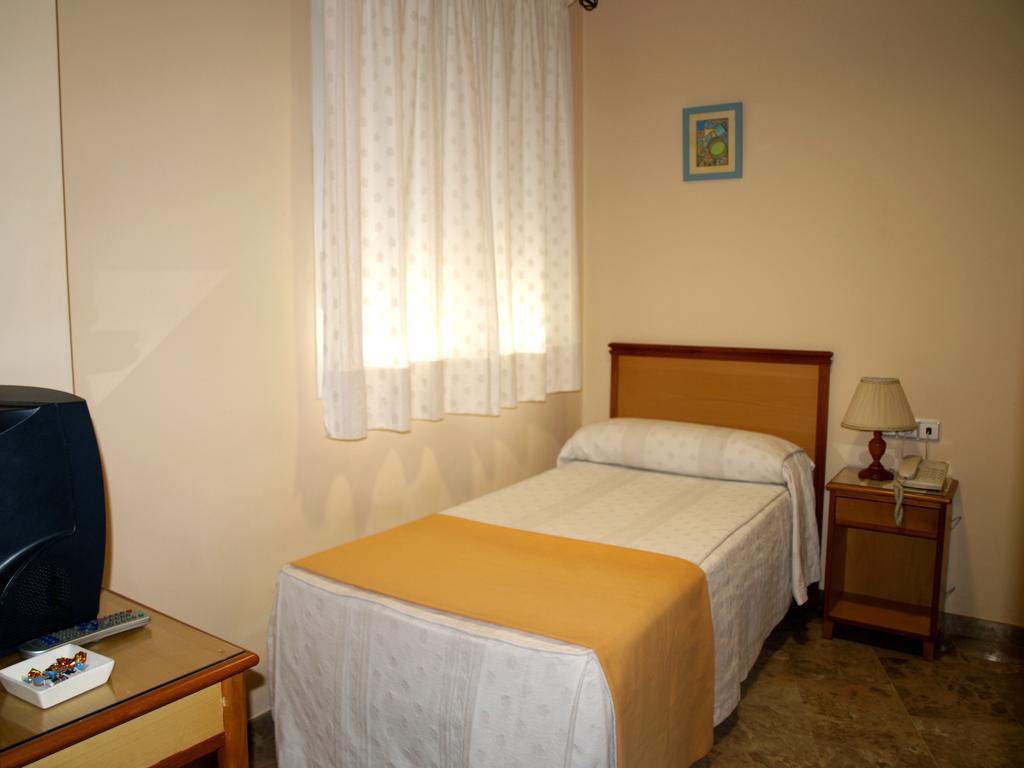 Hotel Al-Yussana Люсена Экстерьер фото